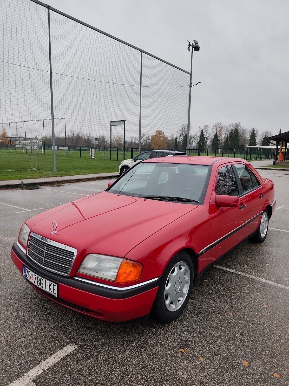 Mercedes-Benz C 180 – vanjski i unutarnji izgled vozila