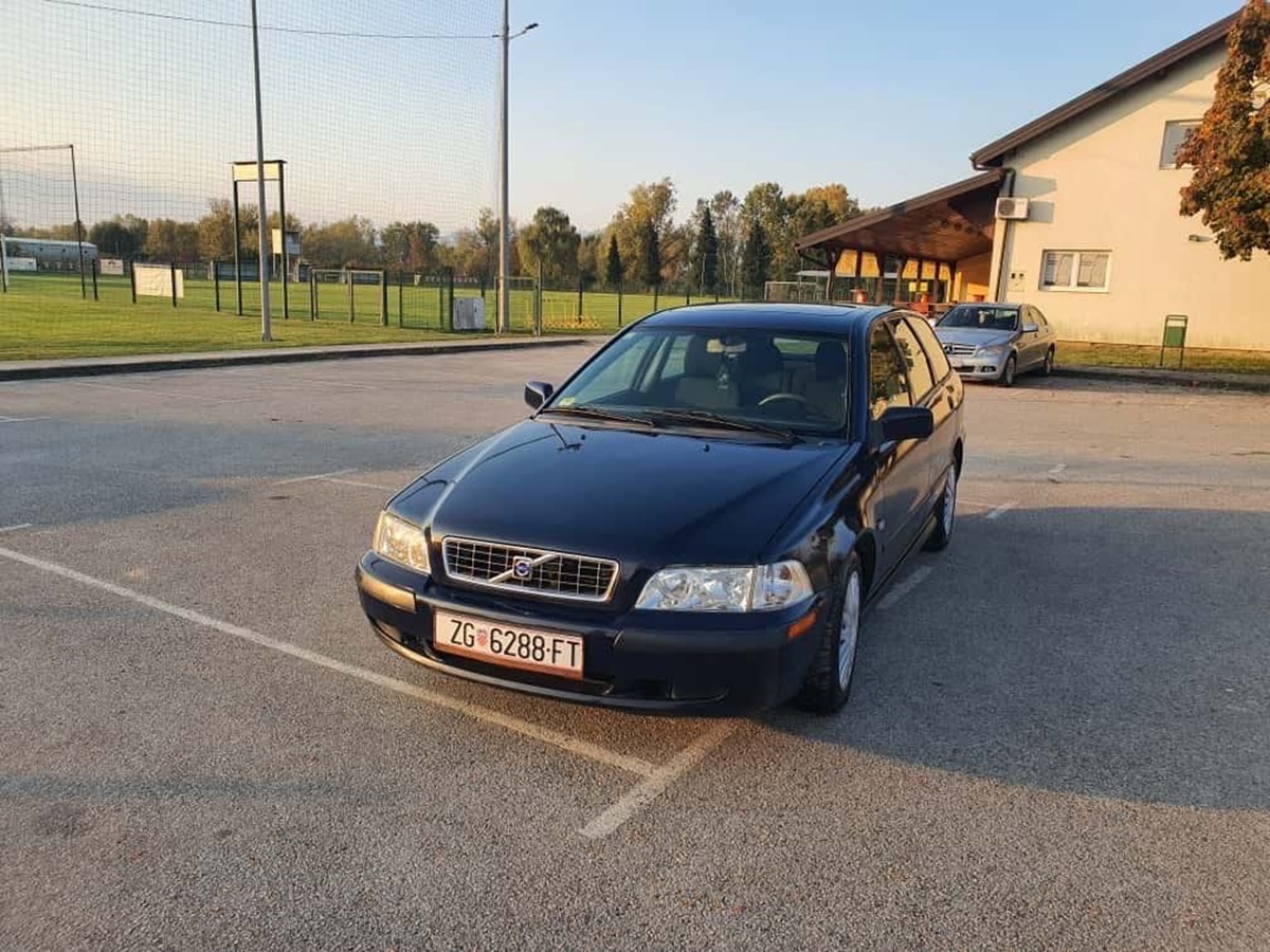 Volvo V40 1.9 – vanjski i unutarnji izgled vozila