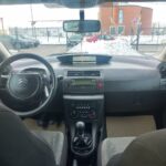 Citroën C4 1.4i 16V SX u urednom stanju – pogled izvana i iznutra