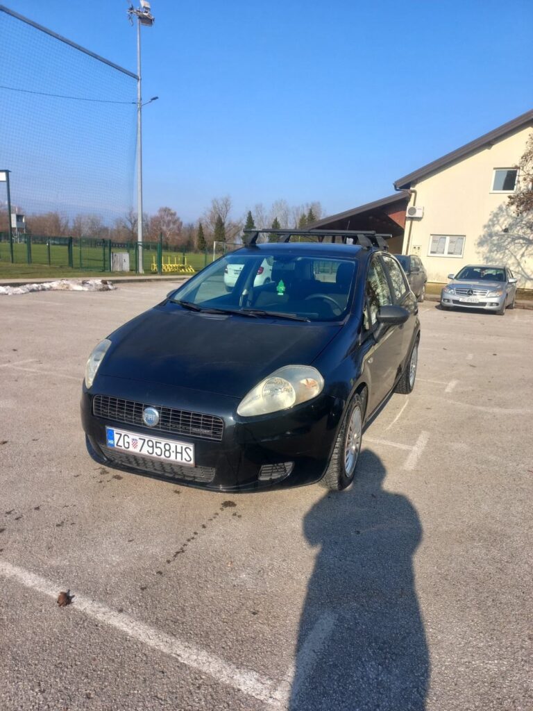 Fiat Punto 1.3 Multijet 16V – prednji dio vozila, dizel gradski automobil