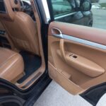 Interijer Porsche Cayenne 4.8 V8 automatik – luksuzna unutrašnjost