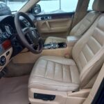 Interijer VW Touareg 5.0 V10 TDI automatik – luksuzna unutrašnjost